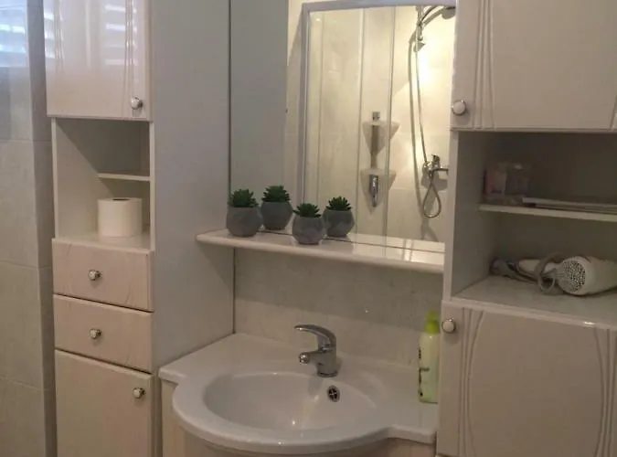 아파트 Bond With Private Parking