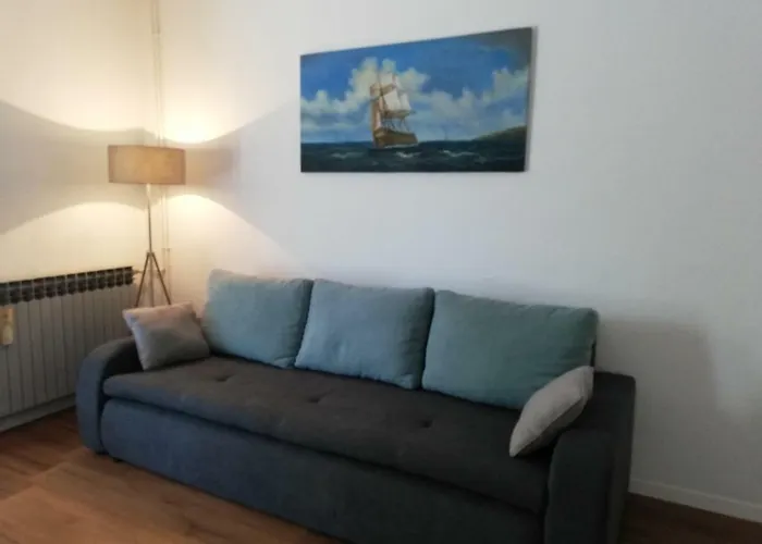 Апартаменти Bond With Private Parking *