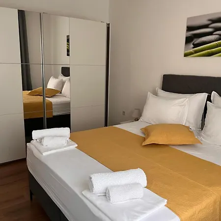 Bond With Private Parking Appartement